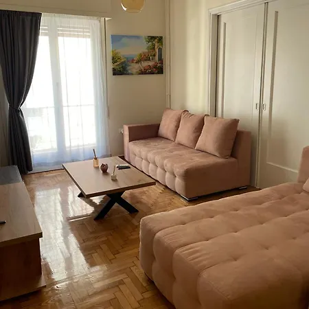 Spacious Apartment Near Panormou Metro Athens Exterior photo